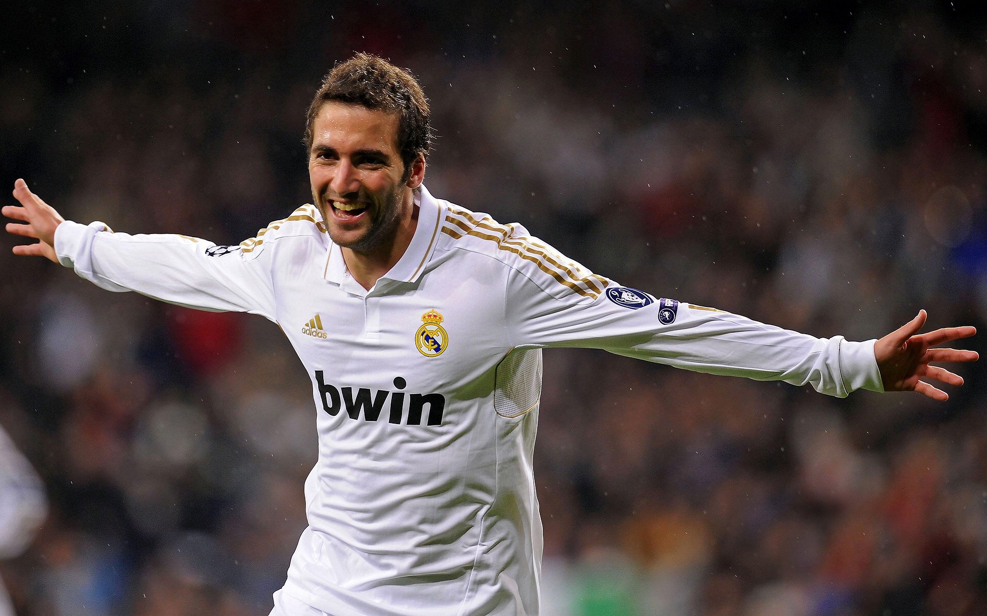 足协承认保级生死战漏判深圳点球