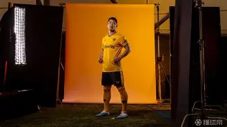 IM电竞游戏综合-狼队客场取胜,展示出色的团队配合情况